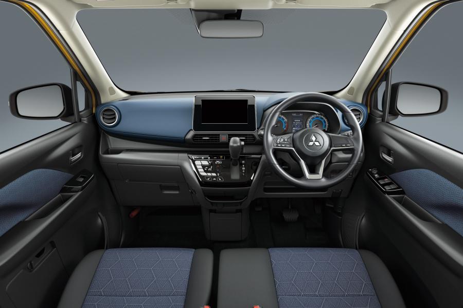Торпедо Mitsubishi eK X 2019 года  (фото 2 из 15)